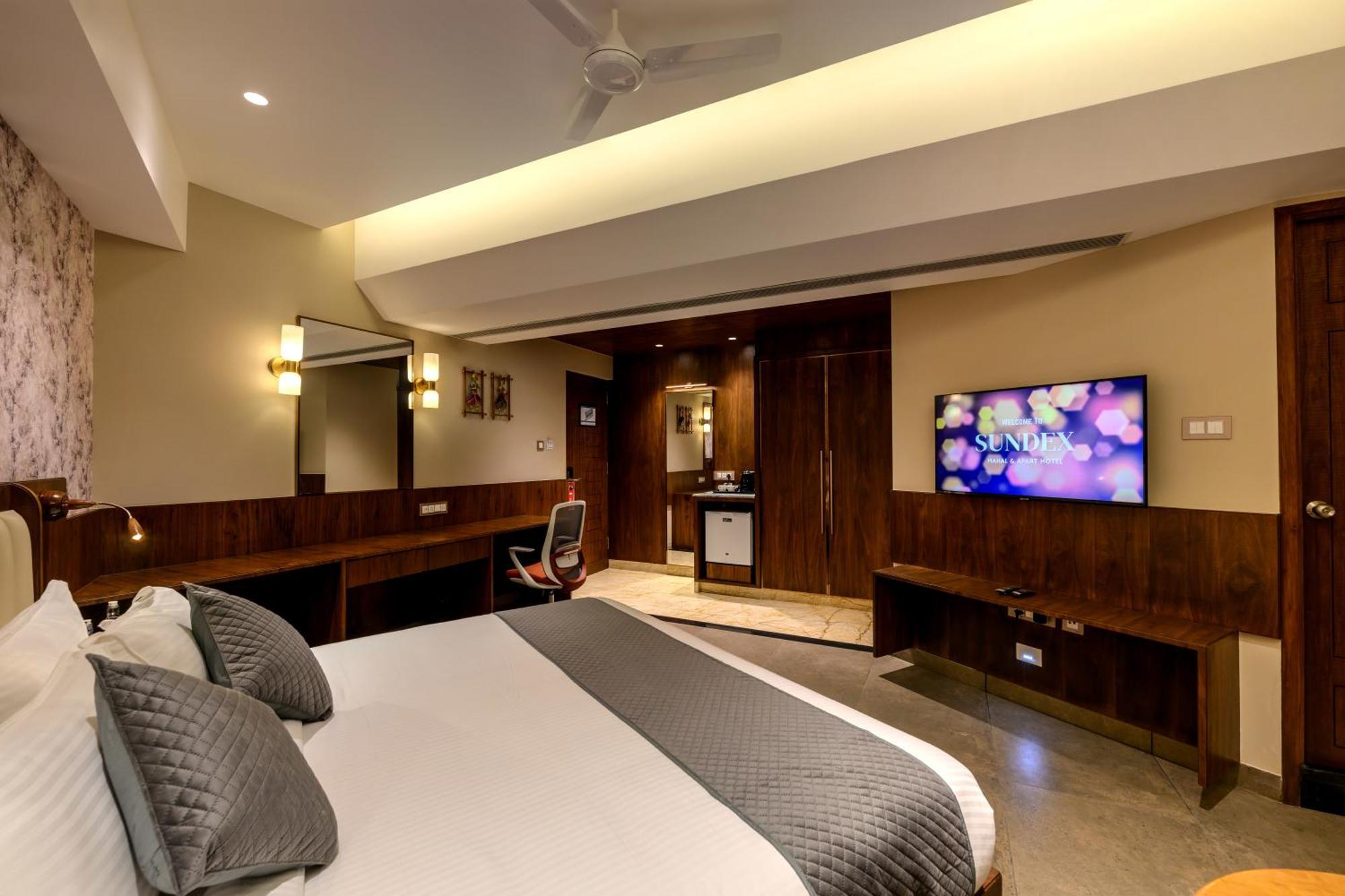Sundex Hotel Тханджавур Екстер'єр фото